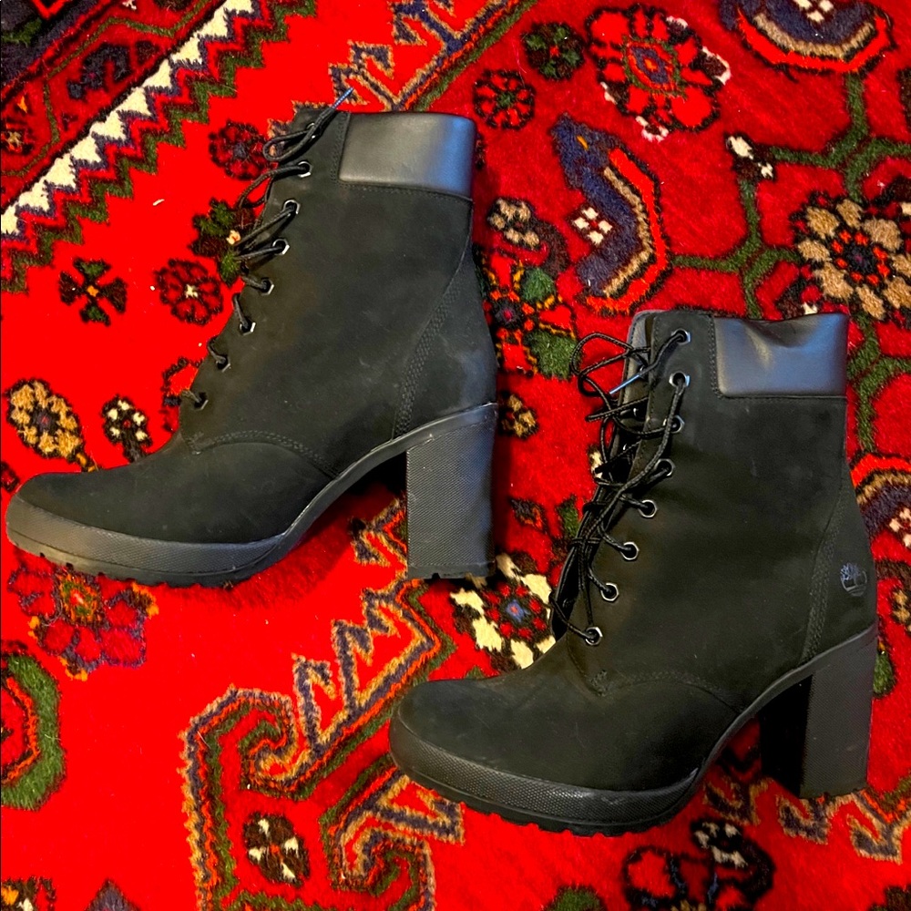 Timberland Women’s Tillston 🖤 6 Inch Bootie, Black 🎃 LIKE NEW ✨